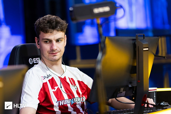 成员在赛场 成员在赛场